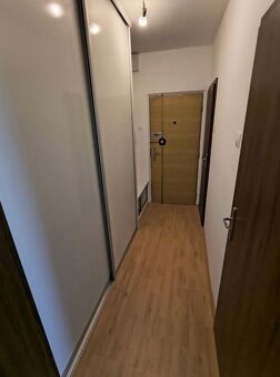 Na prenájom 2,5-izbový byt – Komárnická ul., Bratislava II – - 6