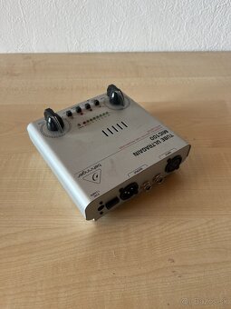 Behringer Ultragain MIC100 - 6