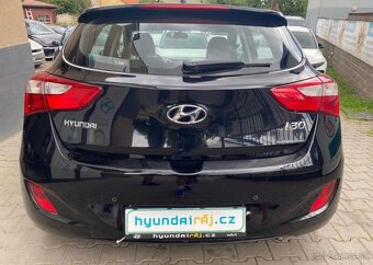 Hyundai i30 1.6-NÍZKÉ KM-FACELIFT - 6