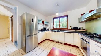 Kvalitne postavený RD v kľudnej časti Piešťan - 6