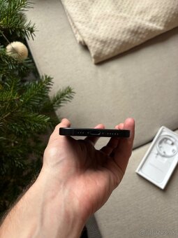 Apple iPhone 15 128GB - 6