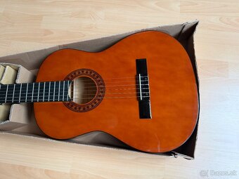 Klasická gitara s 4/4  s prislušenstvom  Nová nepoužitá - 6