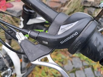 Scott Scale jr 24 - 6