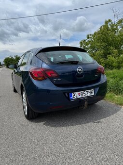 2011 Opel Astra J 1.7 CDTI - 6