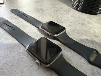 Apple Watch 4 40mm (2 kusy) - 6
