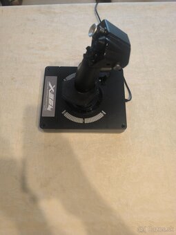 Set pre virtuálneho pilota: Joystick + Pedále - 6