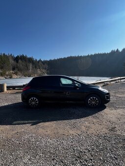 Predám Peugeot 308 1.6 Diesel r.v. 2012 - 6