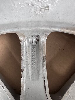 5x112 R17 7J ET47 Alutec - 6