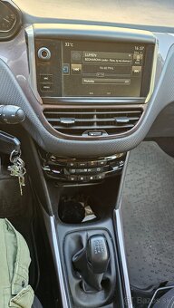Peugeot 2008 1.6vti benzín (ročník 2015) - 6