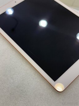 ZÁRUKA | iPad 7th Gold 32gb WIFI - 6