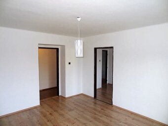 BYT 60M2 S BALKONOM DLHODOBO NEZARIADENY - 6