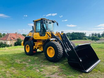 Kolesový nakladač Volvo L60H - 6