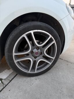 Fiat Grande Punto - 6