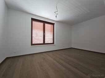 NA PRENÁJOM 3 IZBOVÝ BYT S PARKOVANÍM BRATISLAVA - 6