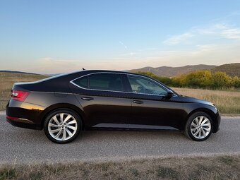 Škoda Superb 2.0TDI rok 2015 140kw - 6