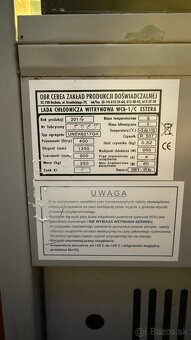 Vitrina na koláče - 6
