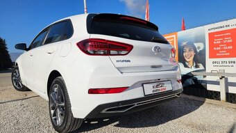 Hyundai i30 1.6 CRDi 30 JAHRE EDITION - 6
