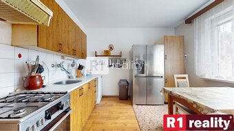 Rodinný dom s veľkým pozemkom 1779 m2 / Vaďovce pri Starej T - 6