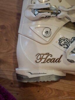 Lyžiarky a lyže - 6