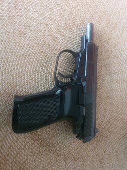 Predam sam. pištol Cz vz.83 - 6