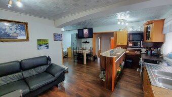 Rodinný dom s pozemkom (1435 m²) na predaj - Slov. Pravno - 6