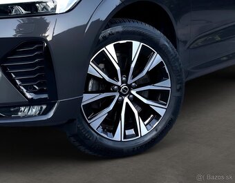 Volvo XC60 2.0 B4D mHEV AWD PLUS DARK PANORAMA HARMAN/KARDON - 6