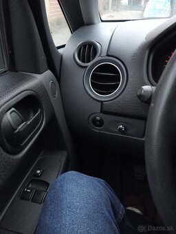 Mitsubishi colt 1.3 70 kw r.v.2010 - 6