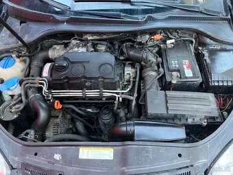 VW Golf V 1.9 TDI - Výbava TOUR - 6