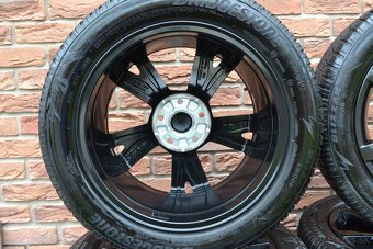 5x112 R17 Zimna sada Org. Skoda Octavia 4 + 205/55 R17 - 6