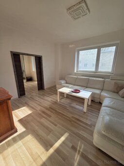 PREDAJ-3izbový byt v centre mesta-MICHALOVCE - 6