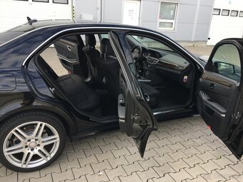 Mercedes-Benz E trieda Sedan 200CDi BlueEfficiency - 6