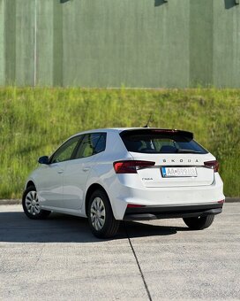 Škoda Fábia 1.0 MPI 2024 - 6