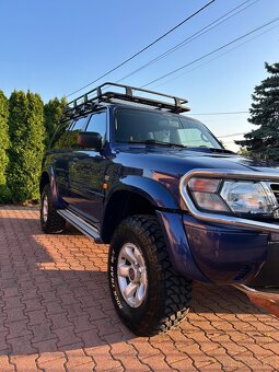 Nissan Patrol y61 wagon. - 6