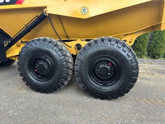 Caterpillar 730 - 6