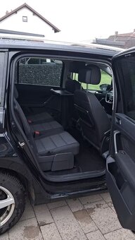 Volkswagen Touran 2.0 TDI - 6