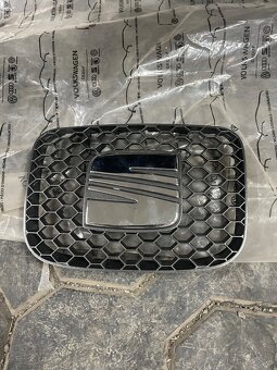 Maska so znakom OEM diel original Cupra/topsport leon - 6