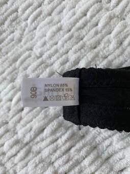 ČIERNA ČIPKOVANÁ PODPRSENKA - 6