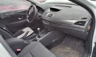 Renault Megane Grantour 1.6 2009 predám PIATE DVERE, MOTOR - 6