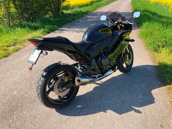 Honda CBR 600 FF - 6