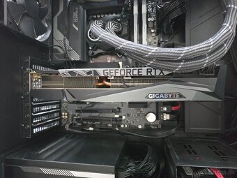 Gigabyte GeForce RTX 3090 GAMING OC 24GB - 6