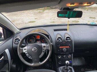 Nissan Qashqai 2,0benzin 4x4 - 6