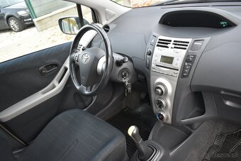 Toyota Yaris 1.3 VVT-I Sol MMT - 6