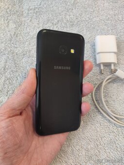 Samsung Galaxy A3 16GB - 6