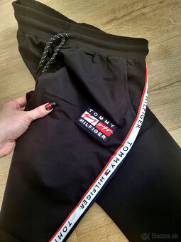 NOVÉ tepláky Tommy Hilfiger - 6