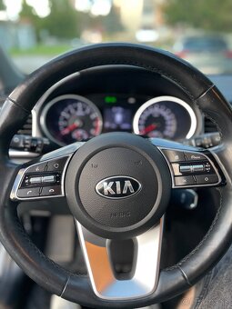 KIA Ceed sw 1.4tgi 103kw automat 2020 - 6