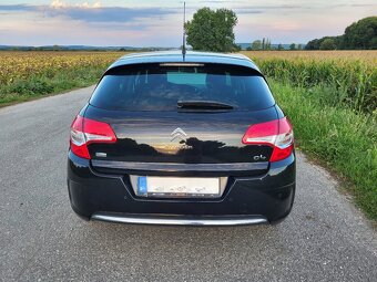 Citroën C4 e-HDi Exclusive 84 kW . - 6