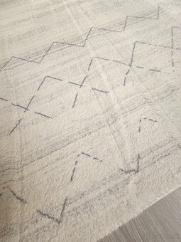 Koberec veľmi dobrý stav - 6