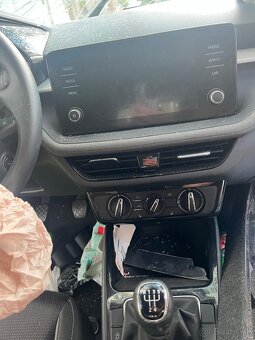 Rozpredám na diely Škoda Fabia IV 1.0 kod motora DSG - 6