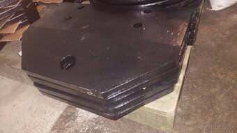 Predám závažia na zetor crystal - 6