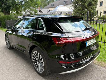 Audi e-tron 50 quattro 4x4 100% batéria - 6